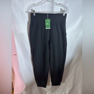 Halara High Waisted Quick Dry Joggers Black Size Medium NWT 28 Inch Inseam
